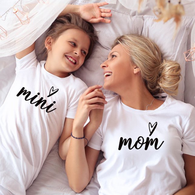 T-Shirt Simple script cœur mini maman (Créateur téléchargé)