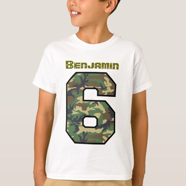 T-shirt Six noms faits sur commande V032 de Camo de 6ème (Devant)