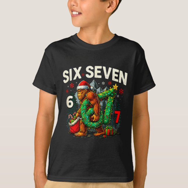 T-shirt Six Seven Santa Bigfoot Christmas Sasquatch 67 Fun (Devant)
