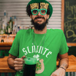 T-shirt SLÀINTE Funny Irish St. Patrick's Day Clover vert<br><div class="desc">Une lettrage drôle mais simple qui dit "SLÀINTE" signifie des acclamations en écossais aux côtés d'un trèfle. Parfait pour porter le jour de la Saint Patrick !</div>