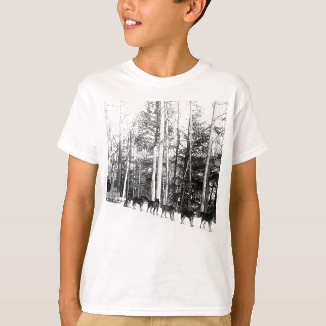 T-shirt Sledding de chien d'Alaska (Devant)