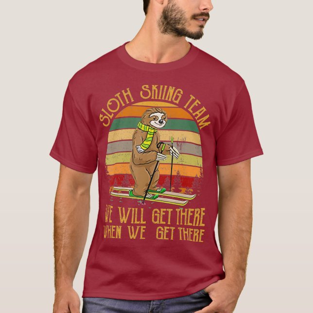 T-shirt Sloth Skiing Team We Will Get There Retro Gift (Devant)