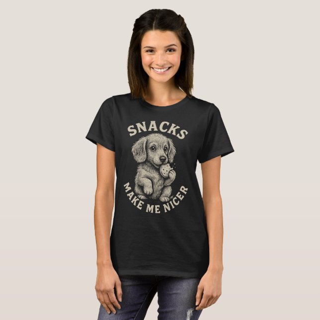 T-shirt Snacks Make Me Nicer Labrador Puppy Funny Dog  (Devant entier)