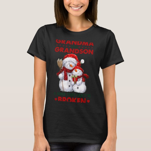 T-shirt Snowman Grandma And Grandson A Bond That Can't Be  (Devant)
