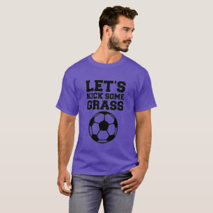 T-shirt Soccer Lets Taper Un Soccer D'Herbe