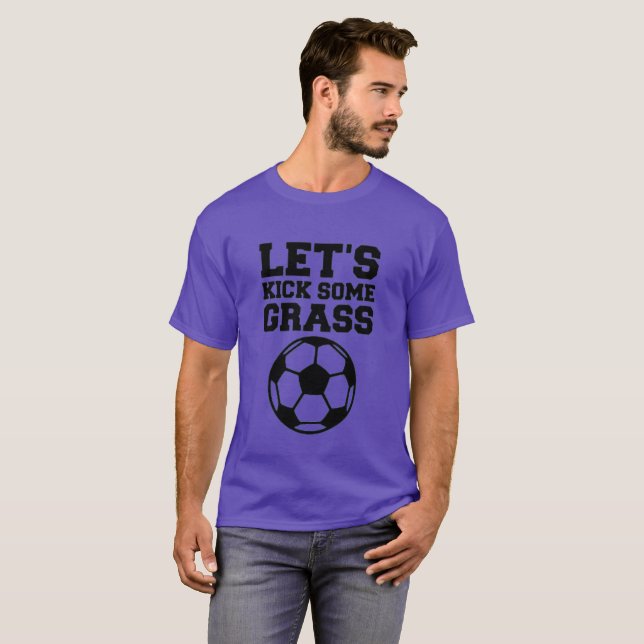 T-shirt Soccer Lets Taper Un Soccer D'Herbe (Devant entier)
