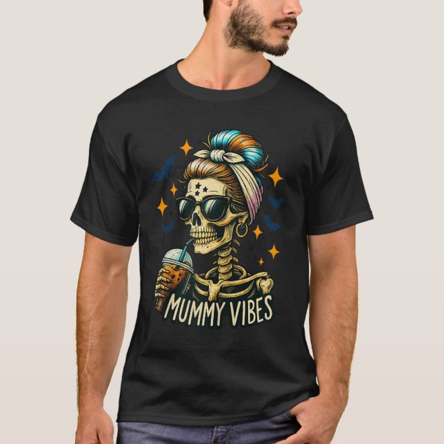 T-shirt Soky Mummy Skeleton Coffee Vibes Halloween Mom Pro (Devant)