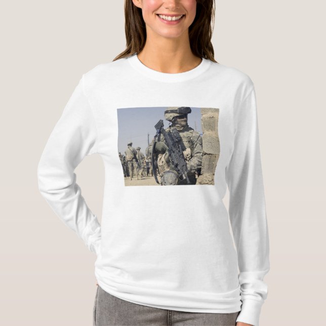 T-shirt Soldat armé d'un MK-48 (Devant)