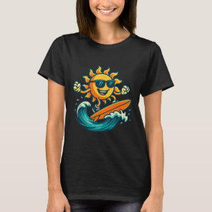 T-shirt Soleil de dessin animé surfant sur la vague de pla