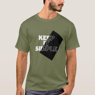 T-shirt sombre de base le garder simple