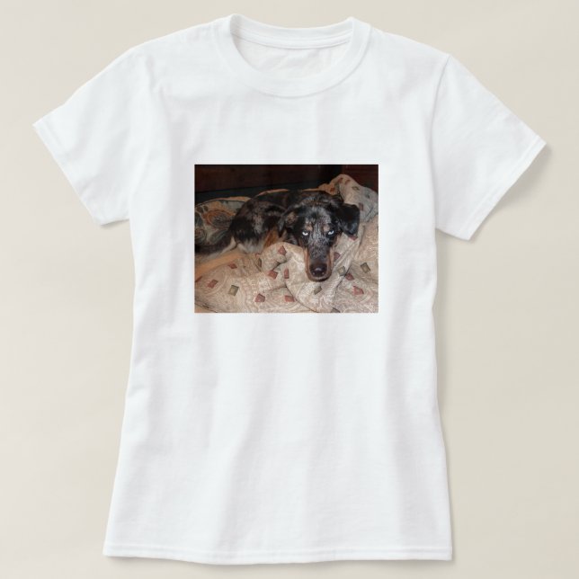 T-shirt Sommeiller de chien de léopard de Catahoula (Design devant)