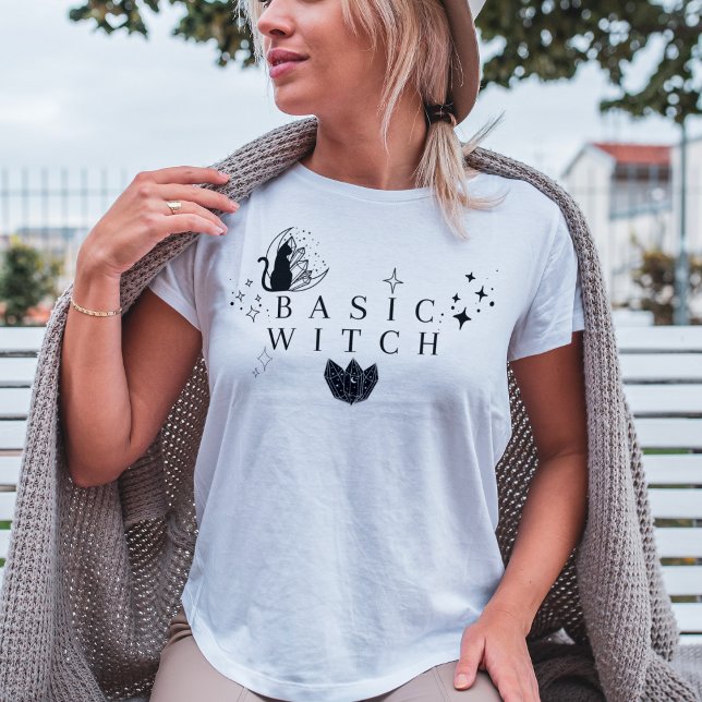 T-shirt Sorcière de base Femmes Drôle d'Halloween  (Créateur téléchargé)