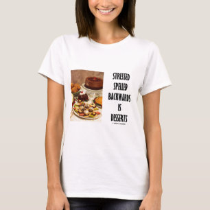 T-shirt Soumis à une contrainte écrit vers l'arrière est