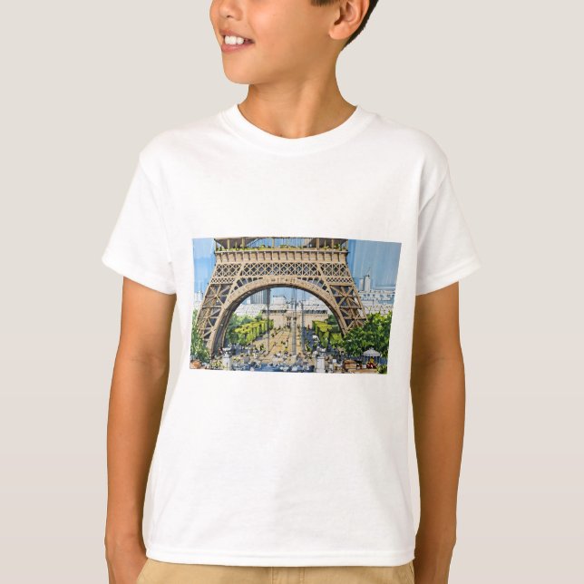 T-shirt Sous la Tour Eiffel – Vie Urbaine à Paris  (Devant)
