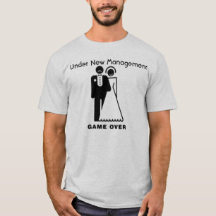 T-shirt Sous le nouveau jeu de gestion au-dessus du