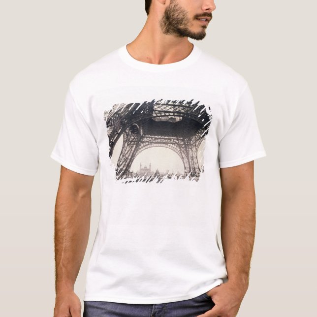 T-shirt Sous Tour Eiffel, avant de monter, de "L (Devant)