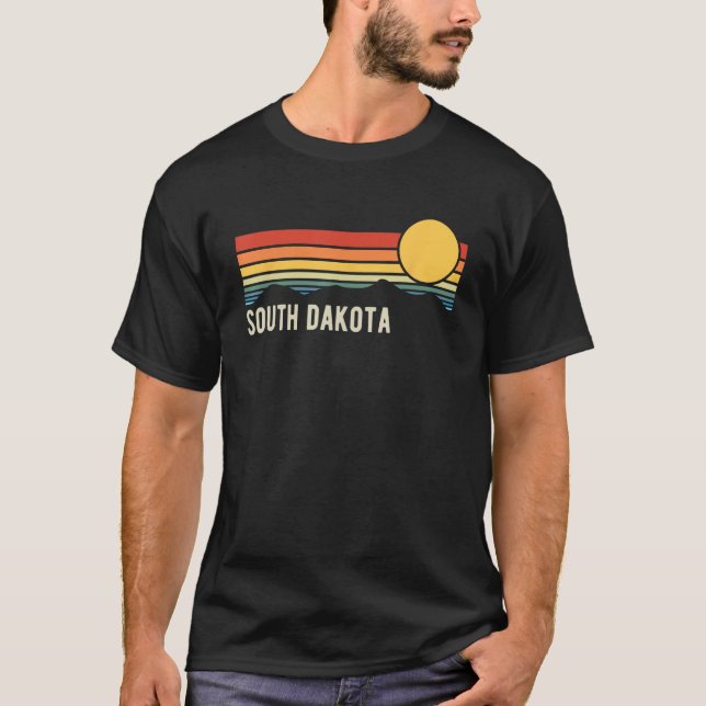 T-shirt South Dakota USA Retro Sunset Style Design (Devant)