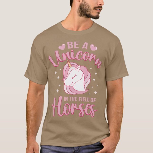 T-shirt Soyez Unicorne Dans Le Champ Des Chevaux 2 (Devant)