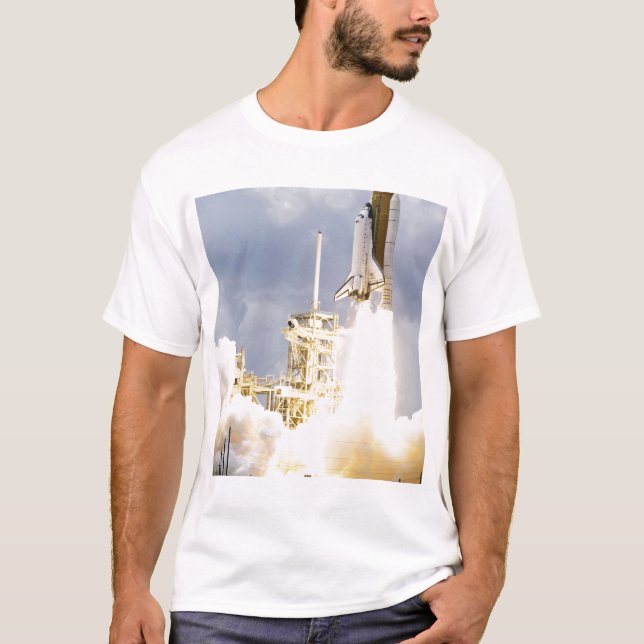T-shirt Space Shuttle Atlantis se lève sur 2 (Devant)