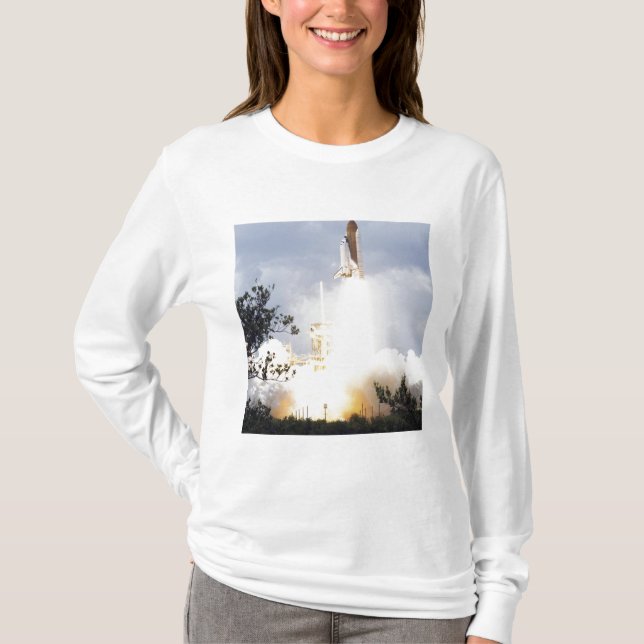 T-shirt Space Shuttle Atlantis se lève sur 4 (Devant)