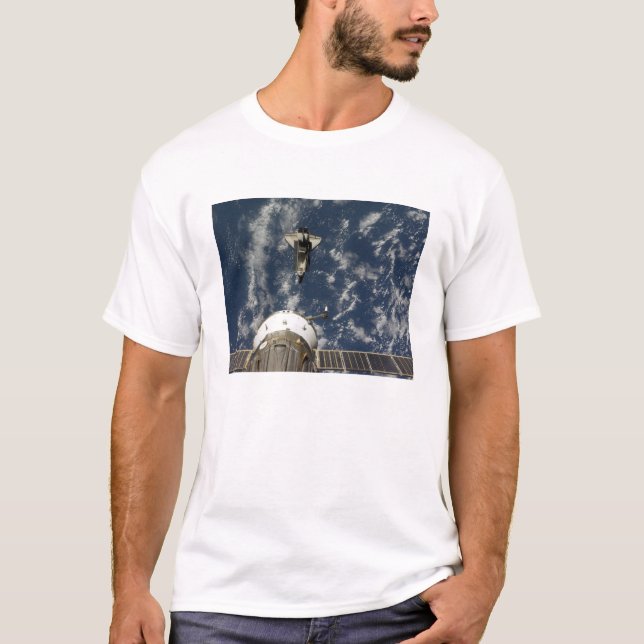 T-shirt Space Shuttle Endeavor et un vaisseau Soyuz (Devant)