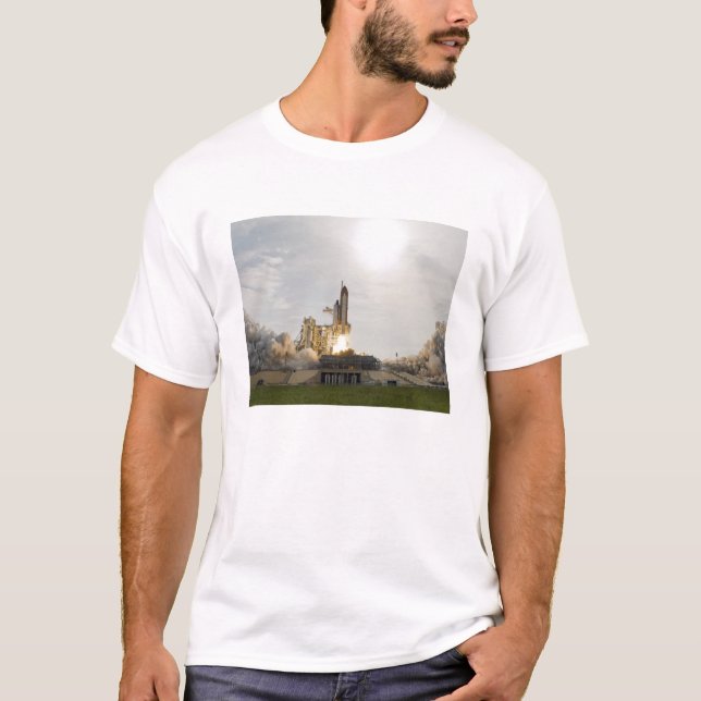 T-shirt Space Shuttle Endeavor se lève sur 8 (Devant)