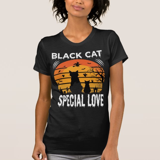 T-shirt Spécial Chat Noir Halloween Amour Design Gothique (Devant)