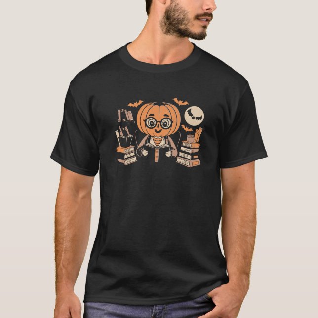 T-shirt Spooky Moon Pumpkin Librarian Reading Magic Hallow (Devant)