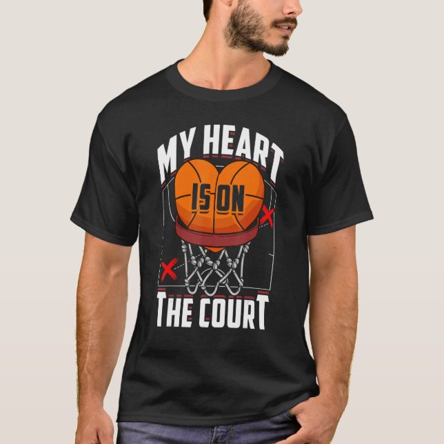 T-shirt Sports Passion Mon coeur est sur le terrain de bas (Devant)