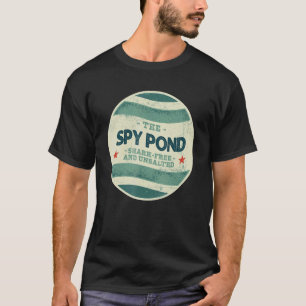 T-shirt Spy Pond Shark Camping Massachus gratuit et non sa