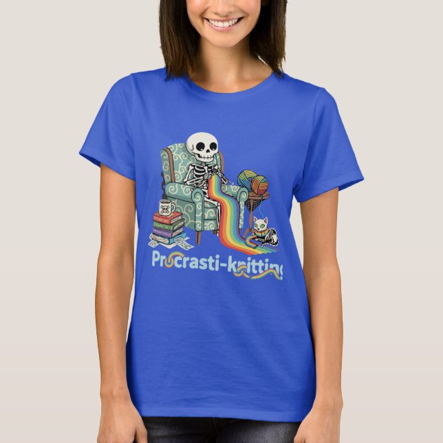 T-shirt Squelette et chat drôles de procrasti-tricot avec (Devant)