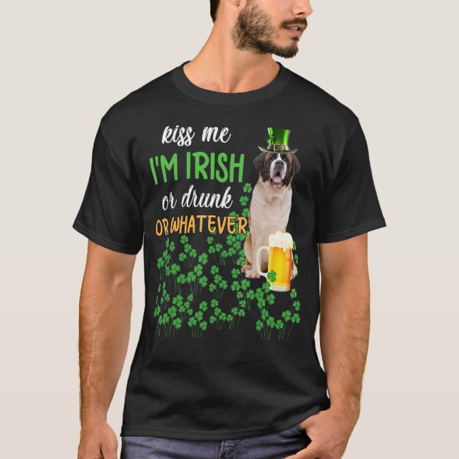T-shirt St Bernard Kiss Me Je suis Irlandais Ou Irlandais  (Devant)