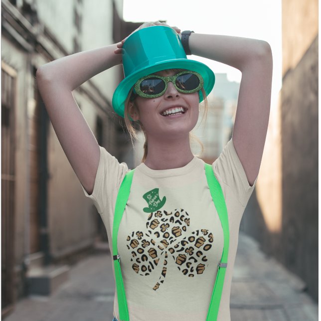 T-shirt St Patrick Leopard Clover Shamrock Leprechaun Casq (Créateur téléchargé)