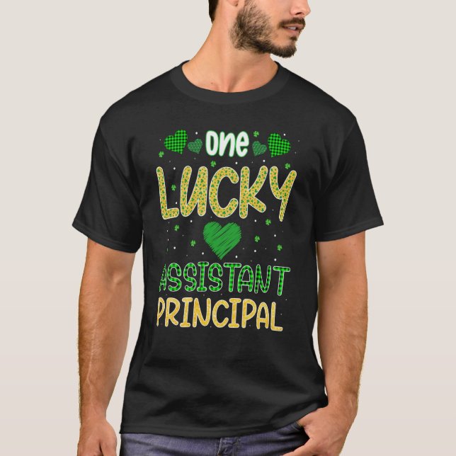 T-shirt St Patrick One Lucky Assistant Principal Saint Pat (Devant)