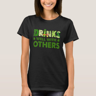 T-shirt St.Patrick's Day Boit bien avec d'autres Shamrocks