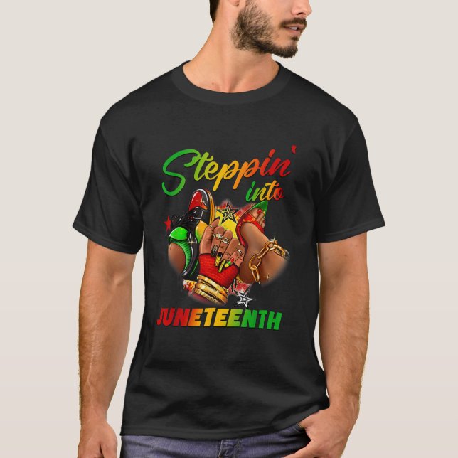T-shirt Stepping into juneteenth Afro Woman Black Girls Sn (Devant)