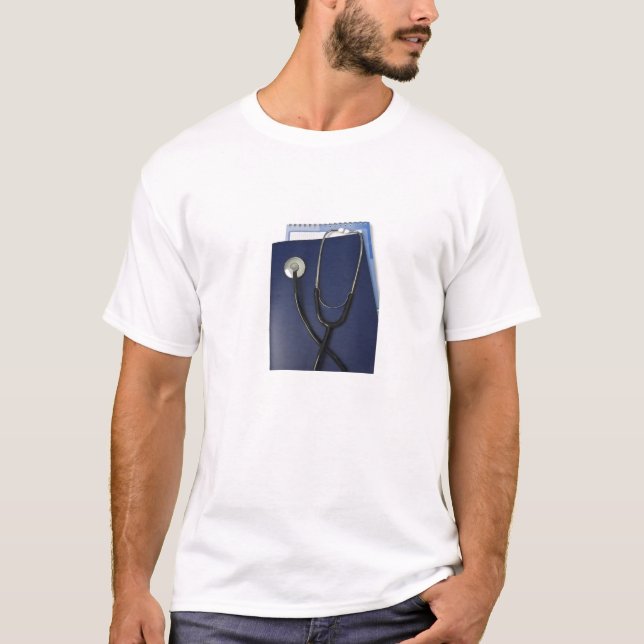 T-shirt stéthoscope médical sur le dossier bleu (Devant)