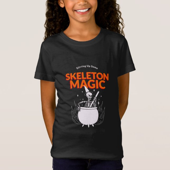 T-Shirt Stirring Up some Skeleton Magie (Devant)
