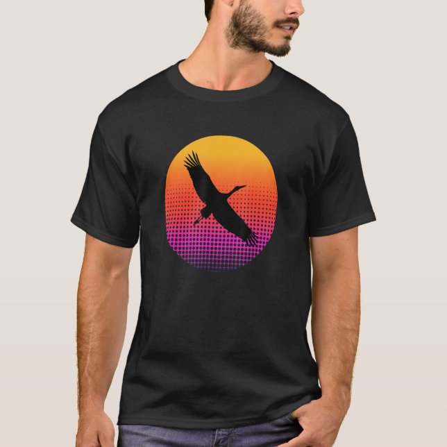 T-shirt Stork Heron Bird Flying at Sunset Over Sea Beautif (Devant)