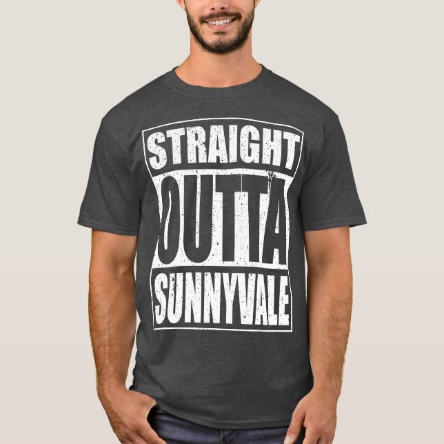 T-shirt Straight Outta Sunnyvale Trailer Park Camping (Devant)