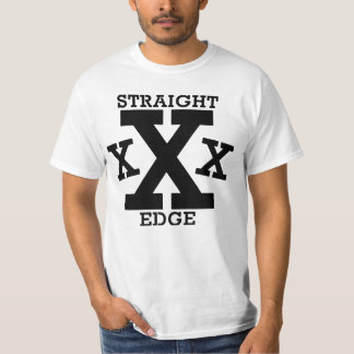 T-shirt straightx n'a pas d'équivalent direct en français.
