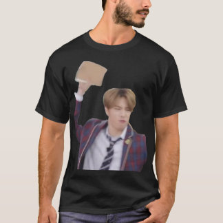 T-shirt Stray Kids Hyunjin Book Mème Sticker.png