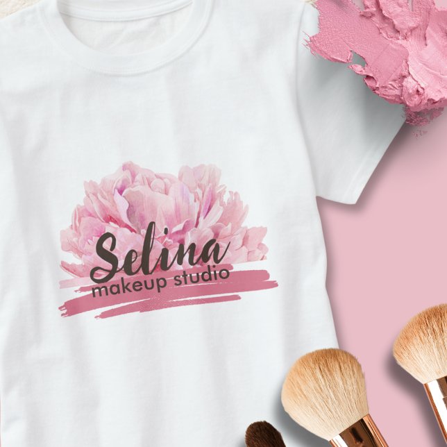 T-shirt Studio De Maquillage Floral Rose Pink Crème Élégan (Créateur téléchargé)