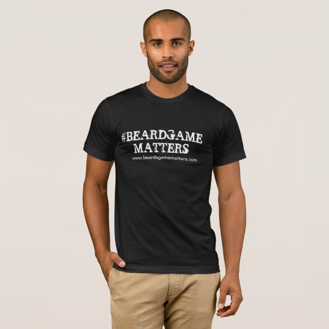 T-SHIRT SUJETS DE JEU DE BARBE (PIÈCE EN T NOIRE (Devant entier)