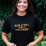 T-shirt Super et rétro Pourquoi n'êtes-vous pas végétarien<br><div class="desc">Super Pourquoi n'es-tu pas un t-shirt végétarien ? Cette conception tourne autour de la question si communément posée aux végétariens et végétaliens. Compte tenu de la santé et des avantages de l'environnement,  la vraie question devrait être pourquoi ils ne suivent pas un régime basé sur le plante.</div>