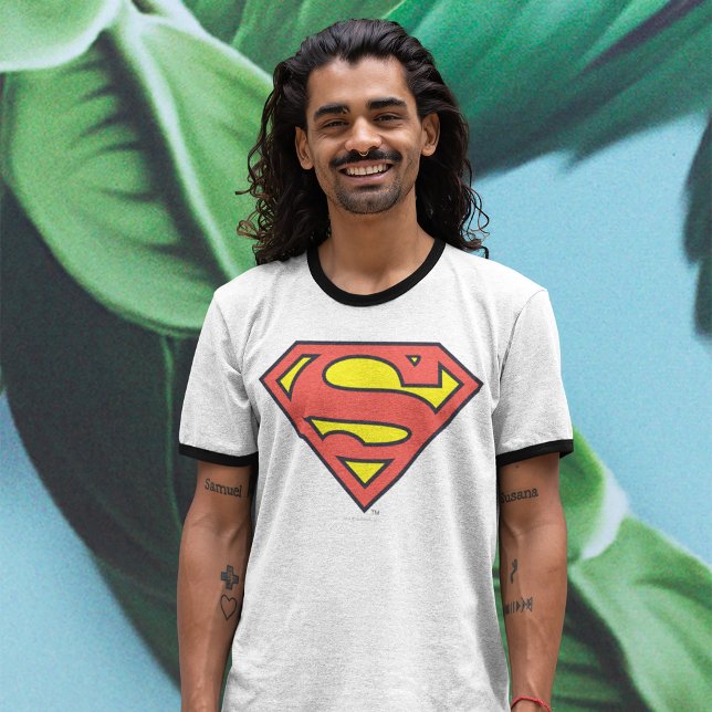 T-shirt Superman S-Shield | Logo Superman (Simulated shirt on person)