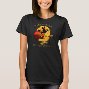 T-shirt Sur Un Cool De La Route Du Désert Sombre Vent Dans