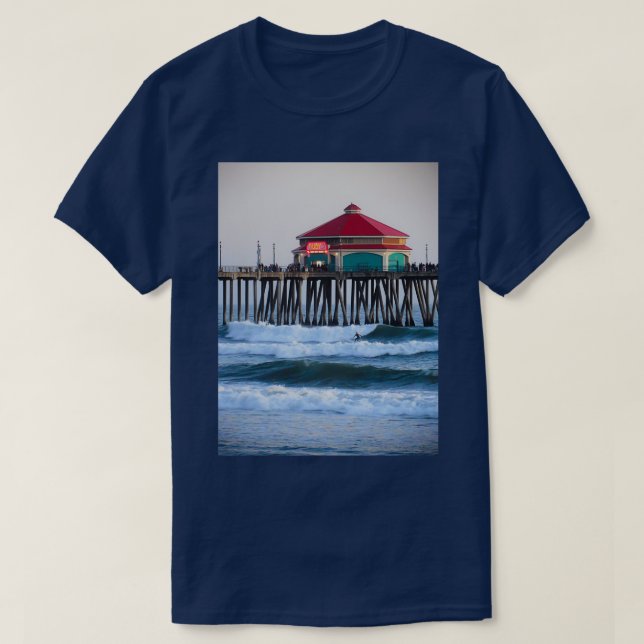 T-shirt Surfing the Huntington Beach Pier (Design devant)