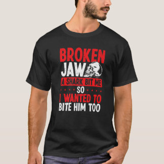 T-shirt Survivant à une mâchoire cassée Attaque de requin