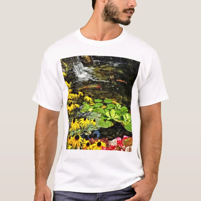 T-shirt Susans À Oeil Noir Par Koi Pond (Devant)